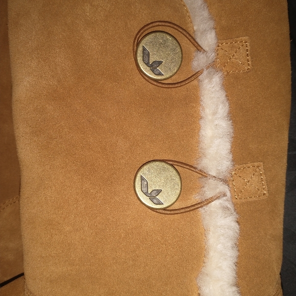 STYLISH AND ATTRACTIVE UGG "KOOLABURRA" KINSLEI BOOTS SIZE 8 - Picture 4 of 15